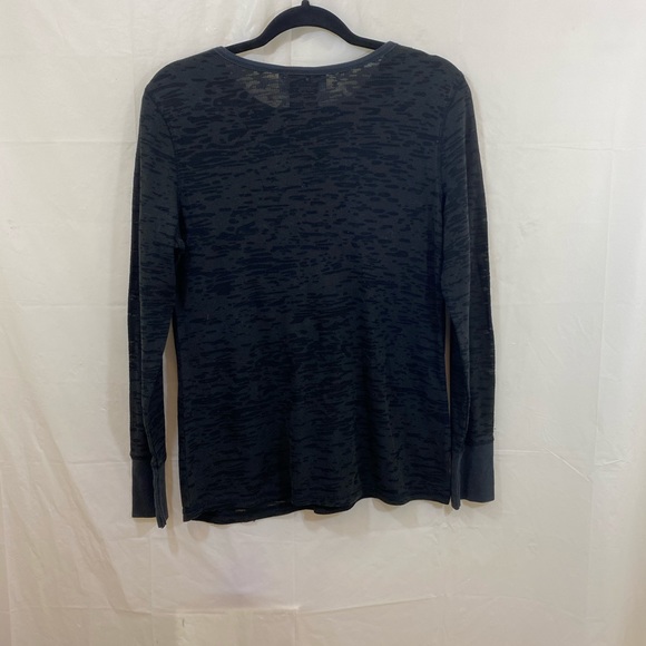 Mossy oak burnout long sleeve tee! - Picture 3 of 3